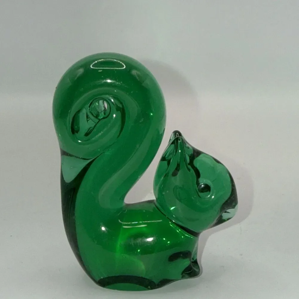 Hand Blown Art Glass Squirrel Light Green 3” x 2 1/2” Paperweight Figurine